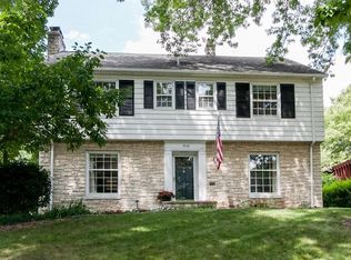 1926 Blake Blvd SE, Cedar Rapids, IA 52403