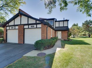 1469 Circle Ct, Elk Grove Village, IL 60007
