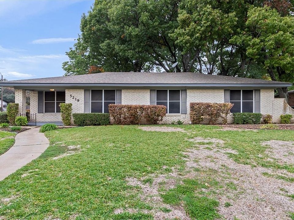 1st image of 5219 Loch Lomond Dr