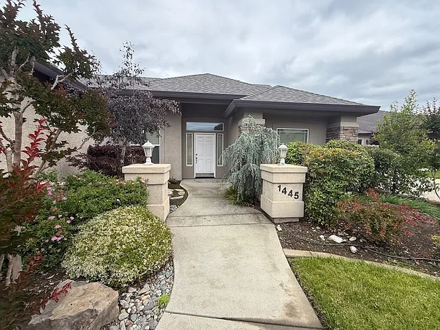 Building Photo - 1445 Harbor Ct