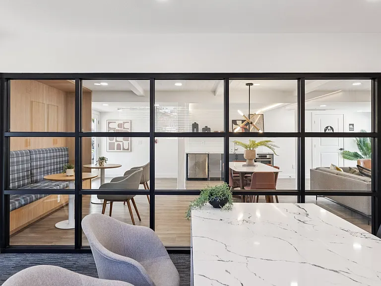 Ocean Villas Apartments — Photo 9
