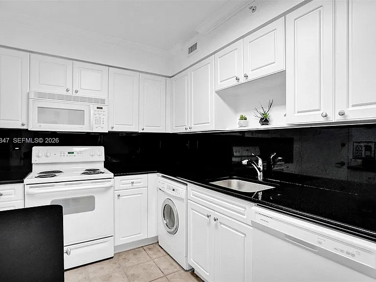 2501 S Ocean Dr #538 — Photo 17