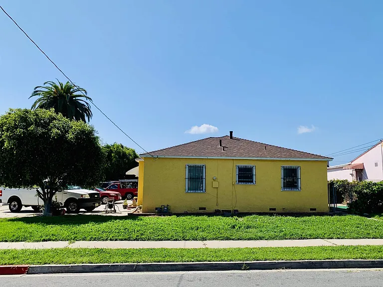 445 J St — Photo 4