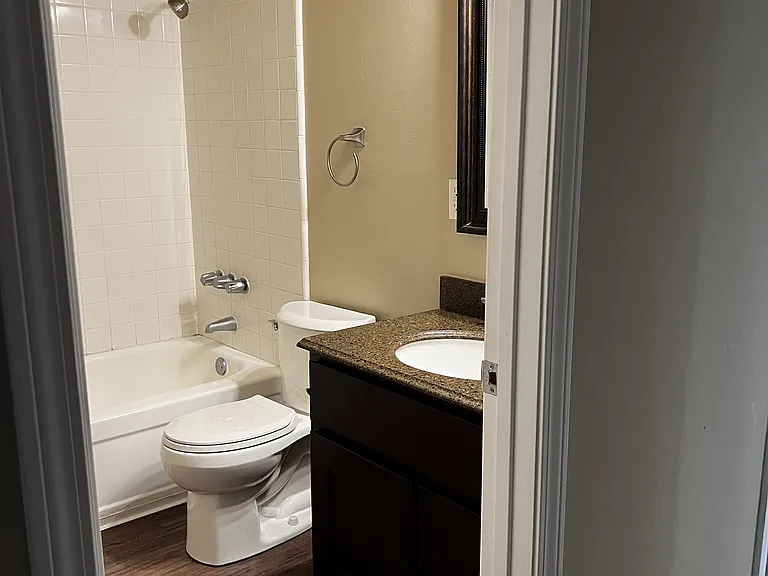 30 Gladys Ct #3 — Photo 23