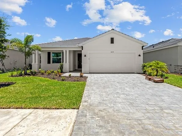 8376 Shore Lake Dr, Englewood, FL 34224