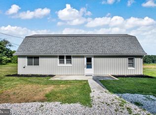 6181 York Rd, Spring Grove, PA 17362