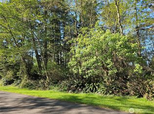 701 Chenois Ave NE, Ocean Shores, WA