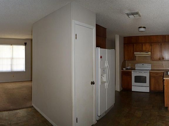 4th image of 4129 McGaha Ave