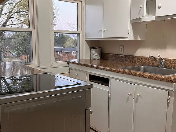 4th image of 528 E Main St #4
