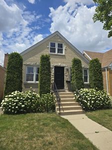 (Undisclosed Address), Chicago, IL, 60634