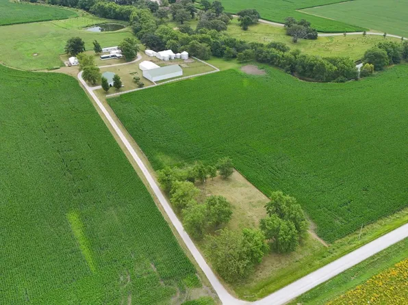 3532 County Road 300 E, Foosland, IL 61845