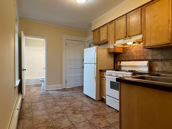 4th image of 2716 Hennepin Ave APT 24