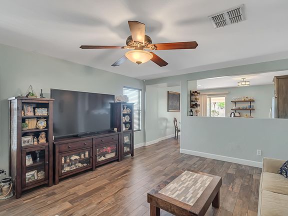 4th image of 1063 W Camino Luna Llena