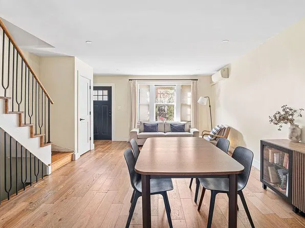 9 Palm Ct, Brooklyn, NY 11225