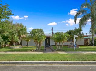909 Alta Loma Dr, Corona, CA 92882