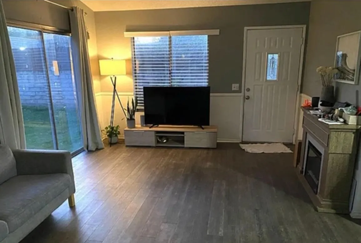 2 bed, 2.0 bath, 937 sqft, $2,500 — Photo 4