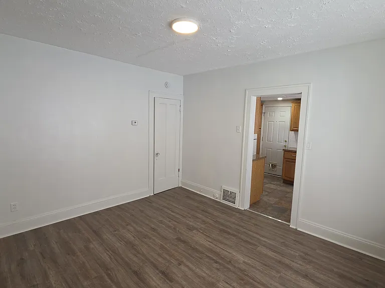 19801 Locherie Ave — Photo 14