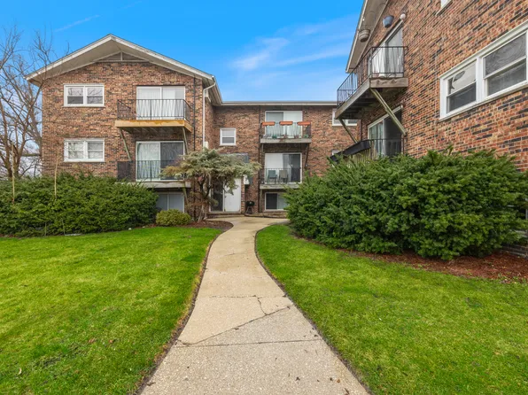 4545 Prescott Ave APT 206, Lyons, IL 60534