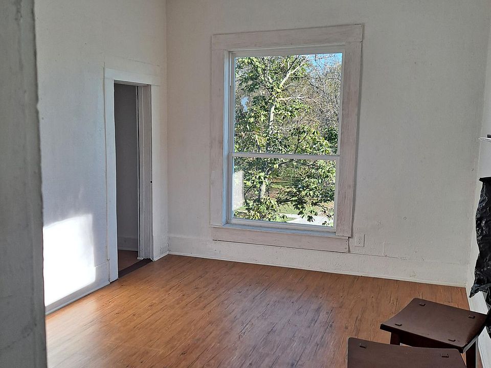 1st image of 1719 Pine St APT C