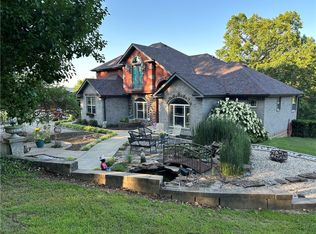 13040 Riders Ln, Gravette, AR 72736