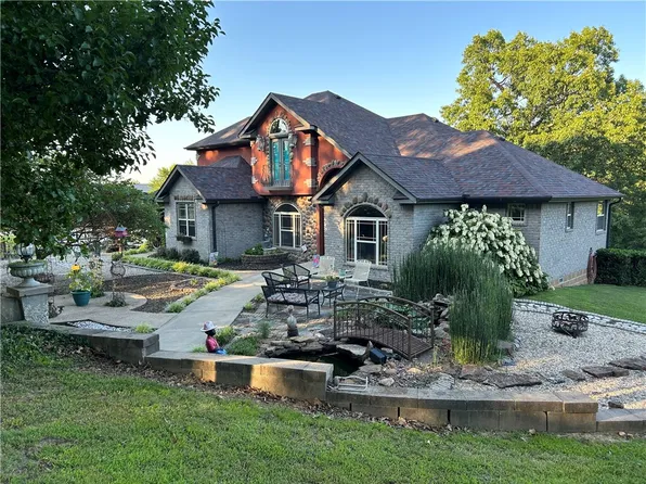 13040 Riders Ln, Gravette, AR 72736