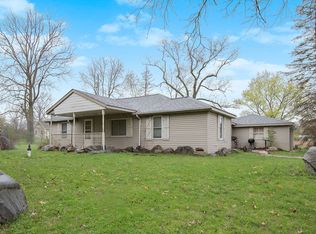 5204 Mack Rd, Howell, MI 48855