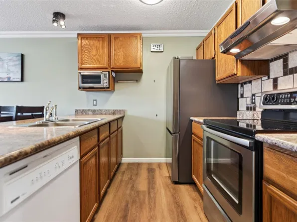2740 Island Hwy S #108, Campbell River, BC V9W 1C7