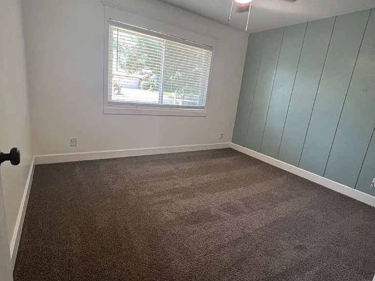 865 Larkspur Rd — Photo 17