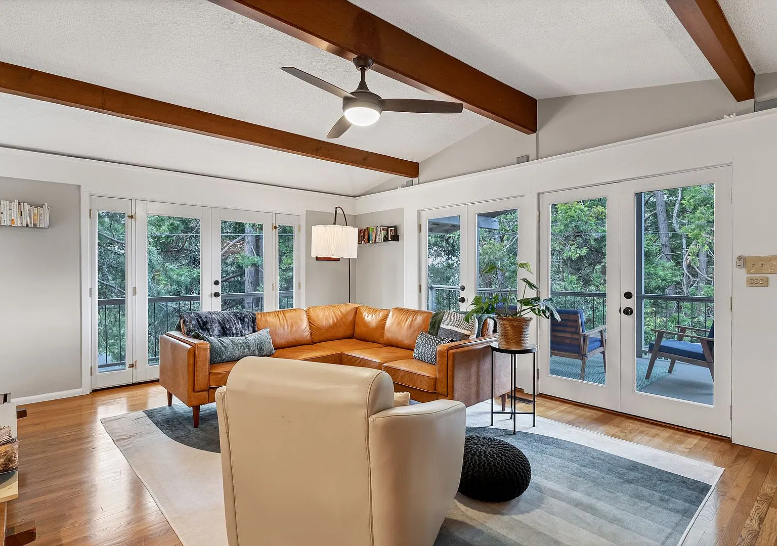 Gorgeous Mid-Century Modern, in the heart of Candalaria! — Photo 2
