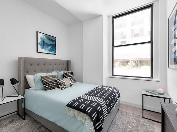 3rd image of 1 Dutch St APT 9D