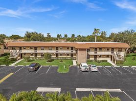 21904 Lake Forest Cir, Boca Raton, FL