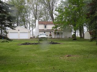 7205 Farnham Rd, Memphis, NY 13112