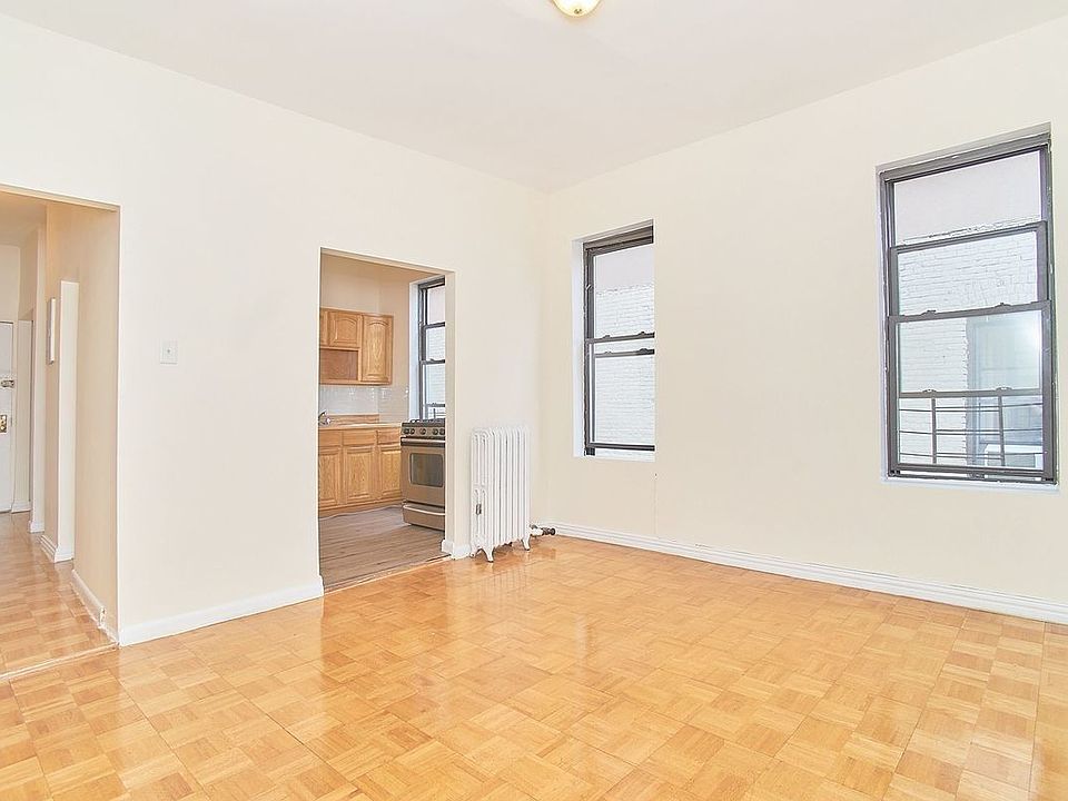 1st image of 349 Saint Johns Pl #C3