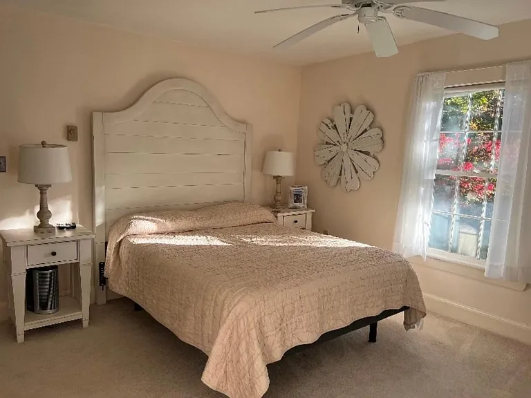 589 York St #4 — Photo 10