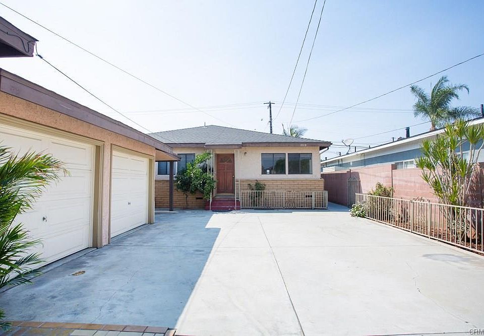 1st image of 2719 Willard Ave