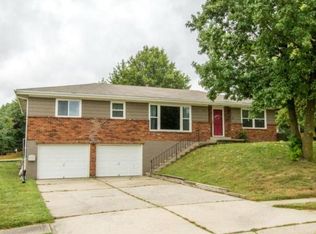 1444 Park Ln, Liberty, MO 64068