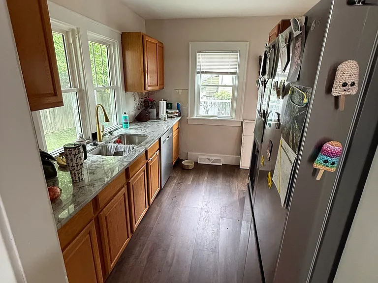 2827 Wood St — Photo 8