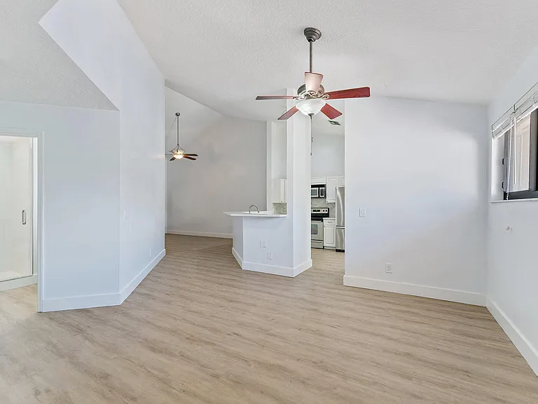 204 Sea Oats Dr #G — Photo 8