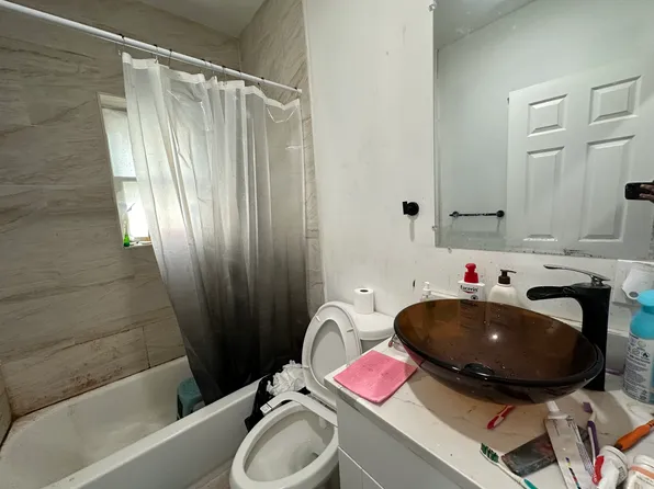 215 Lincoln Street image 5 of 12