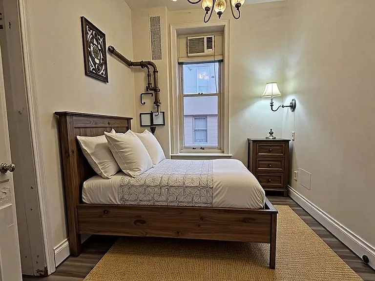 646 W End Ave #1C — Photo 3