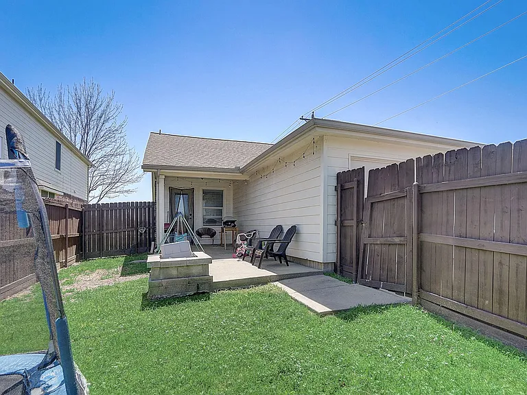 8801 Stewart St — Photo 19