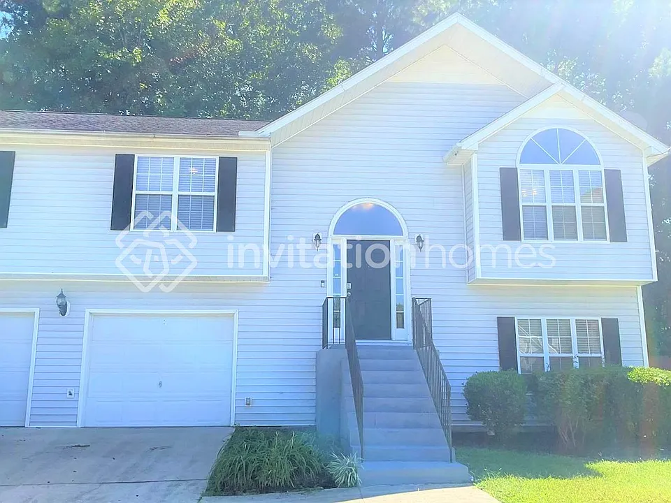 1722 Graywood Dr SE