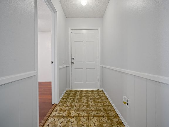 5th image of 3402 Elmwood Ave