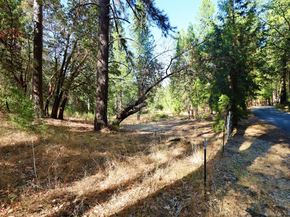 12310 Robinson Rd, Nevada City, CA 95959