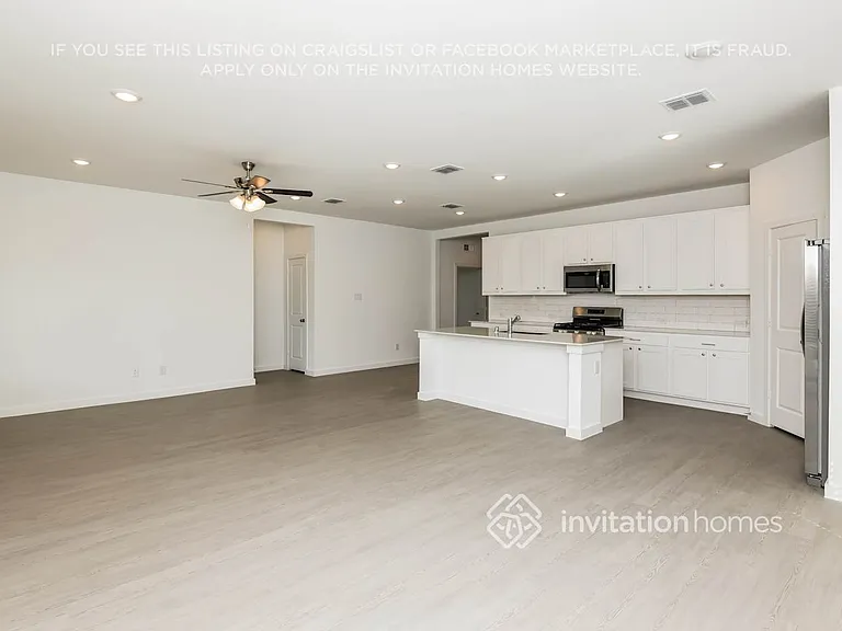 312 Sedalia Trl — Photo 3