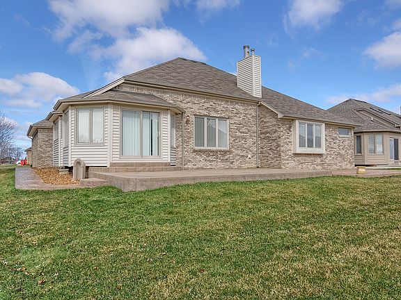 4th image of 48458 Brittany Parc Dr