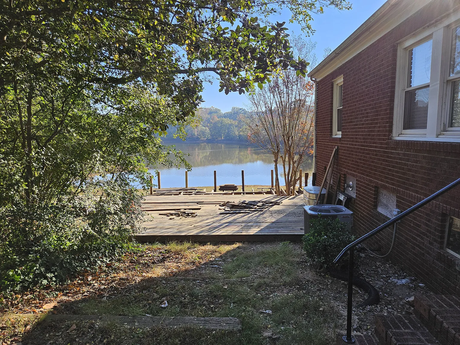 6 bed, 2324 sqft, $550 — Photo 3