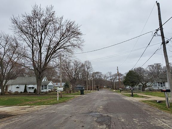 4th image of 133 Kenwood Ave