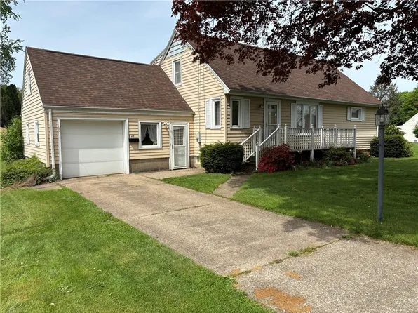 928 Saint Clair Ave, Erie, PA 16505