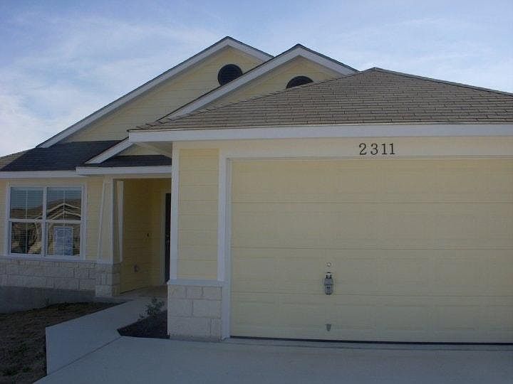 2311 Stoneham